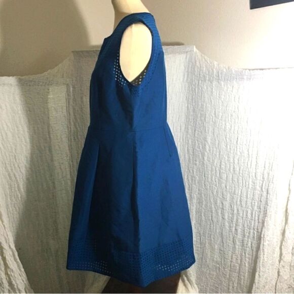 J. Crew NWT A-Line Perforated Blue Size 14 - Picture 4 of 13